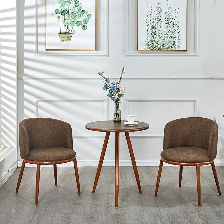 Polster chair with modern curves and comfortable seating surface Bowlift