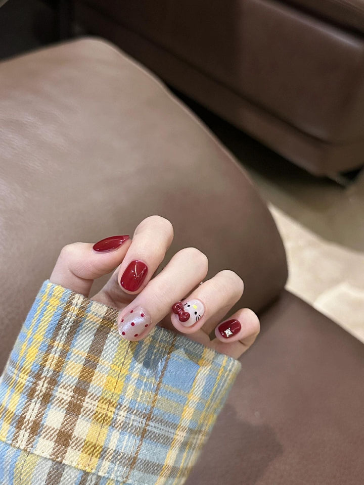 Artificial nail set with playful designs Bowlift