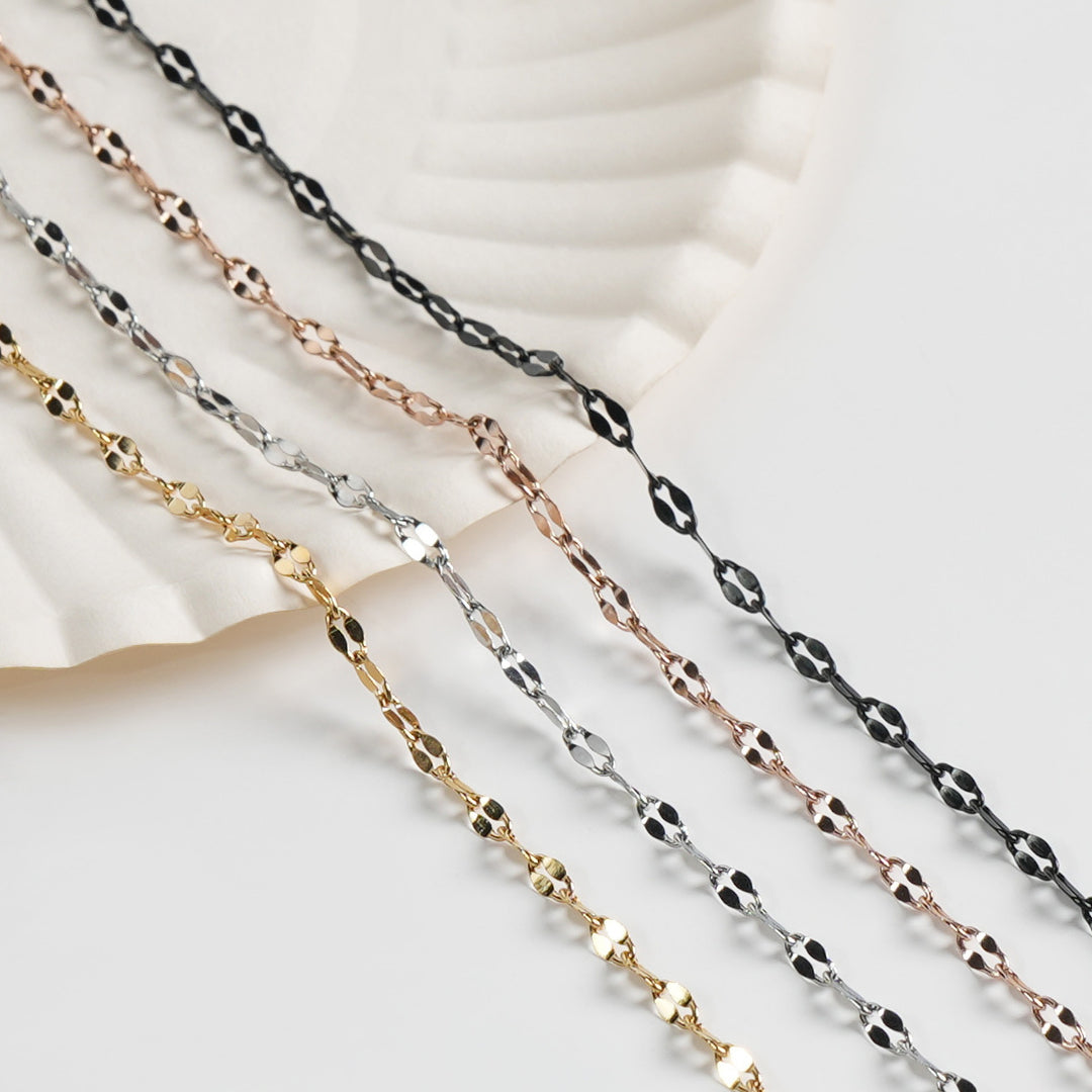 Chic Beaded Eyewear Holder Bowlift