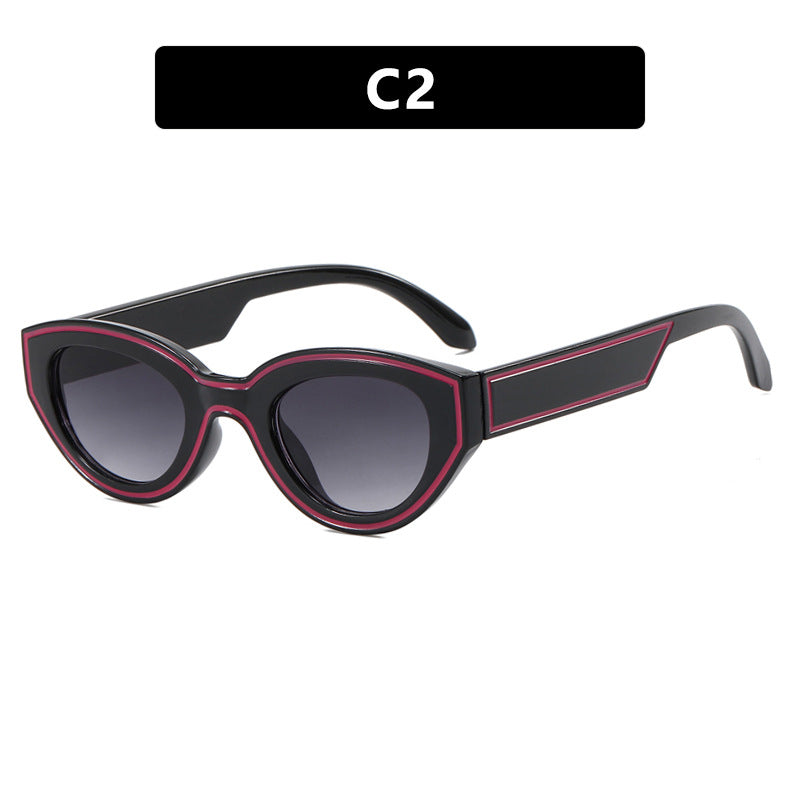 Women Cat-Eye Sunglasses with sturdy transparent frame and protective UV filter Bowlift