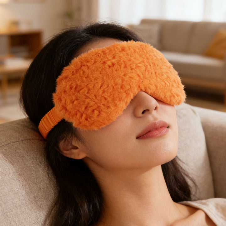 Women's luxury sleep mask with voluminous faux fur cover and softly padded eye area Bowlift