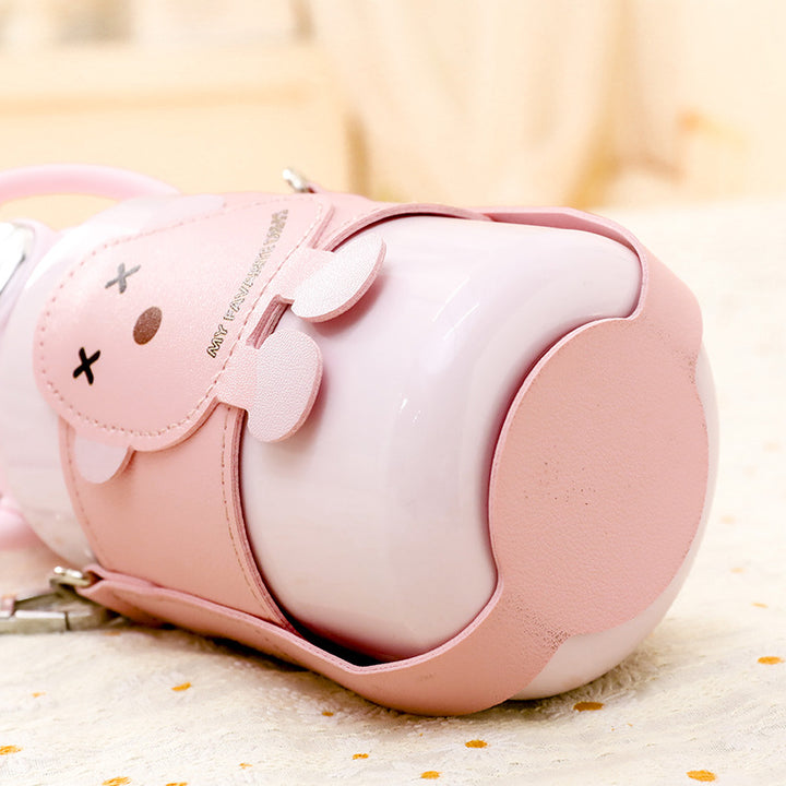 Insulated drinking bottle with cute animal design and practical carrying strap Bowlift
