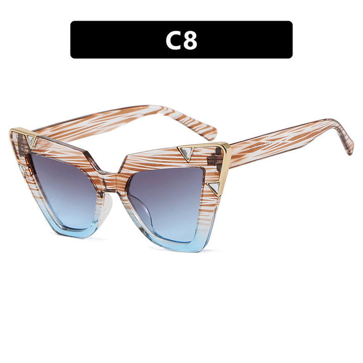 Women's Cat-Eye Sunglasses with Luxurious Design and Protective UV Filter Bowlift