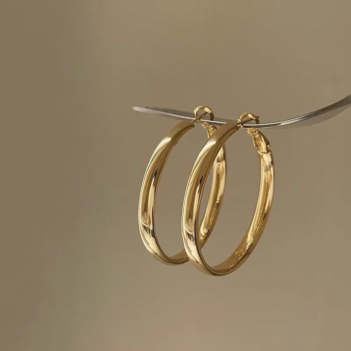 Elegant and Minimalistic Hoops Made of High-Quality Stainless Steel Bowlift