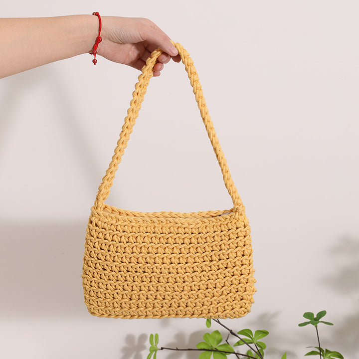 Handmade straw crossbody bag with structured design Bowlift