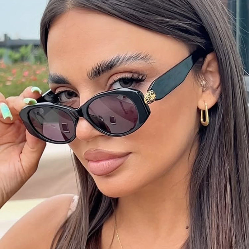 Women extravagant sunglasses in unique tortoiseshell pattern Bowlift