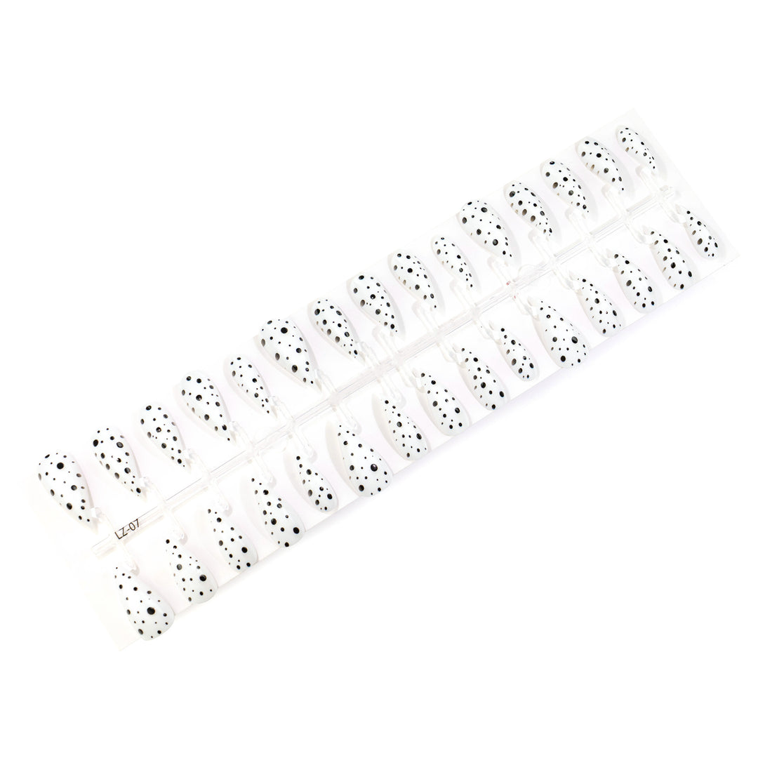 Elegant Pointed Press-On Nail Set