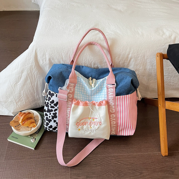 Fashionable leisure and travel bag Bowlift