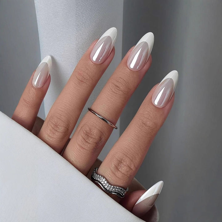 Artificial nails with elegant French design and high-gloss finish Bowlift