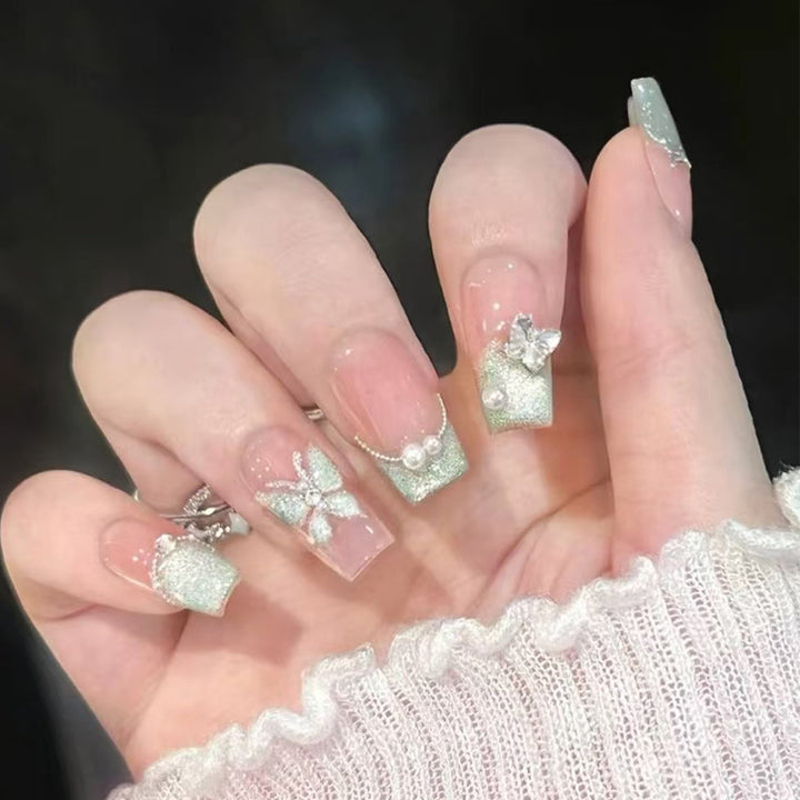 Premium Decorative Glittery Press-On Nails Bowlift
