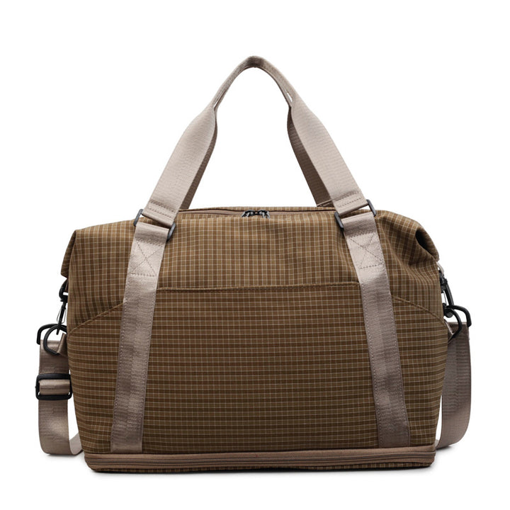 Sporty travel bag with practical storage and adjustable shoulder straps Bowlift