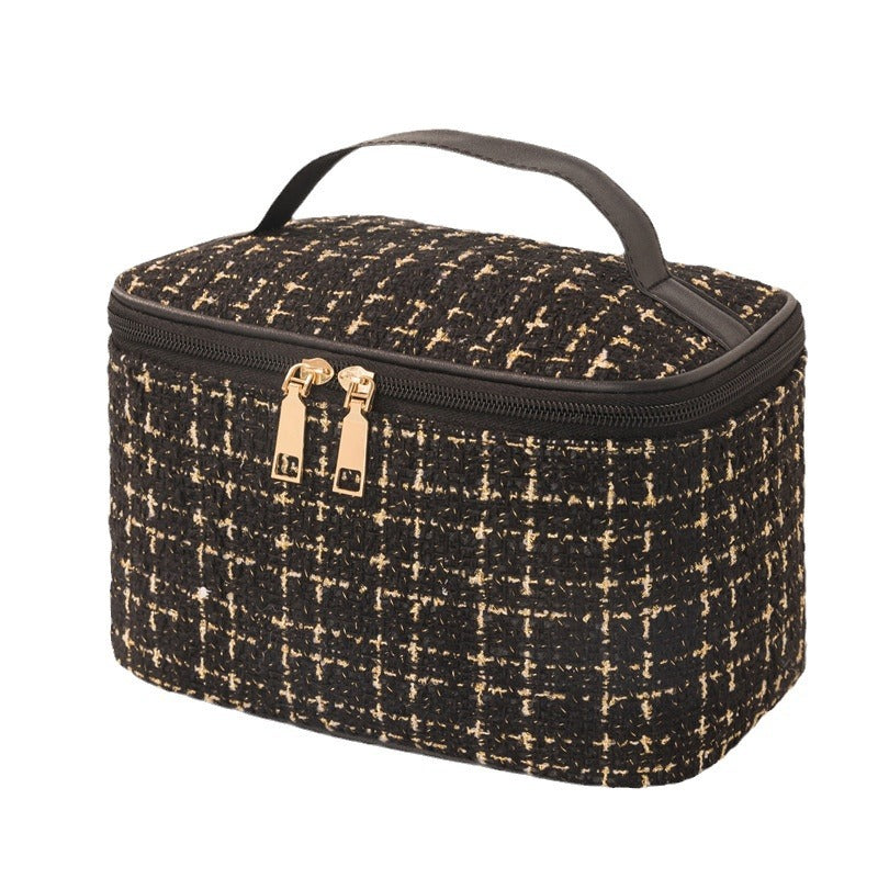 Stylish Quilted Cosmetic Case Bowlift