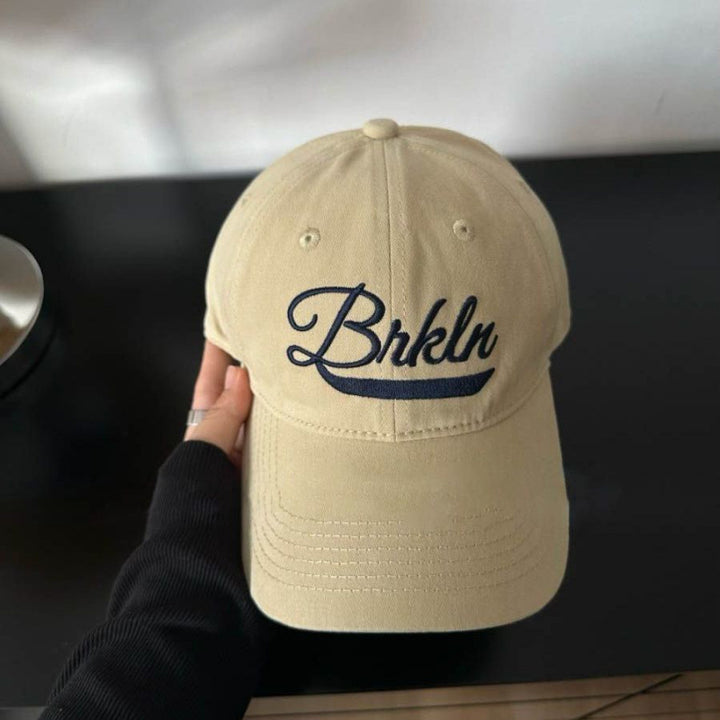 Women's Adjustable Brimmed Baseball Cap Bowlift