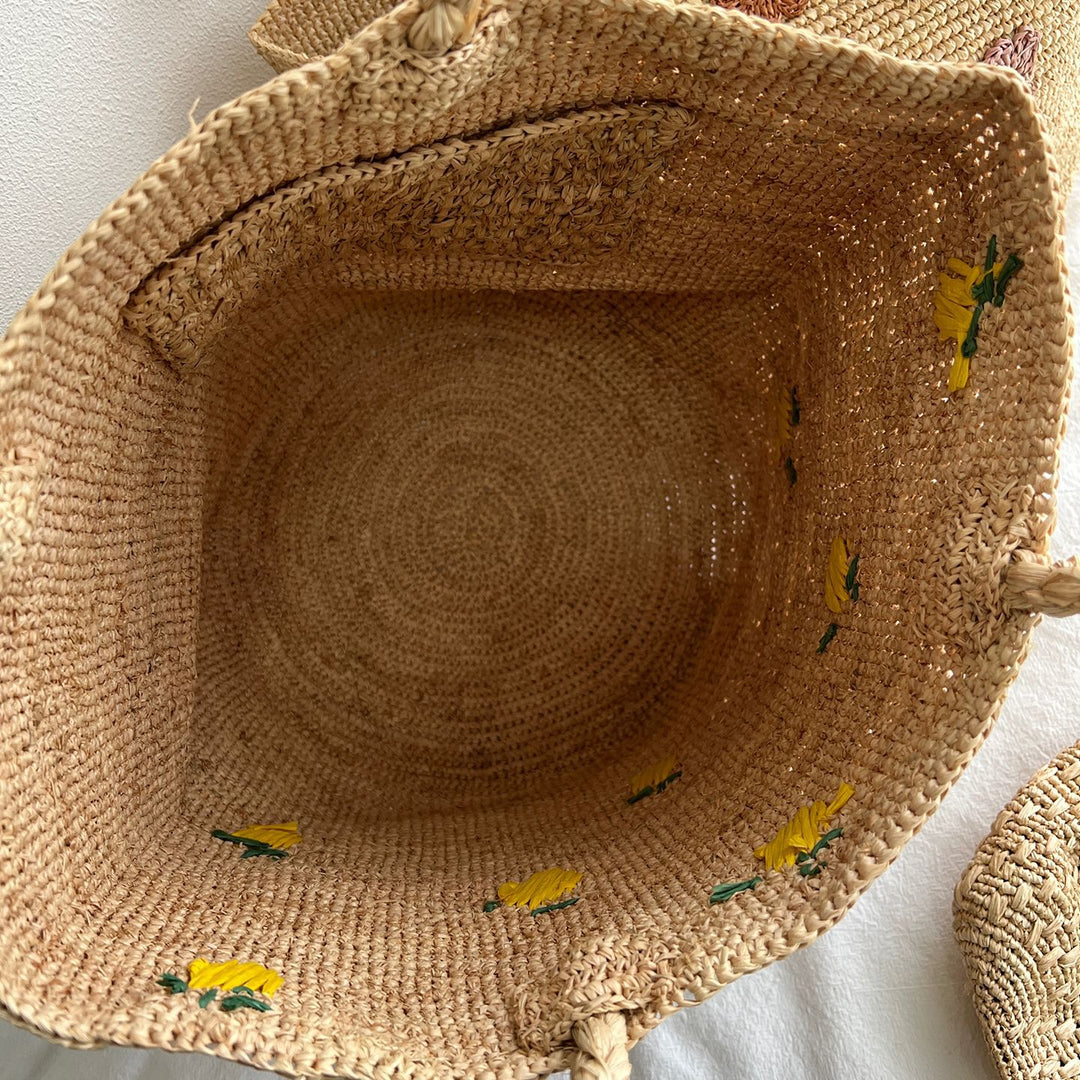 Handmade straw bag with colorful lemon design Bowlift