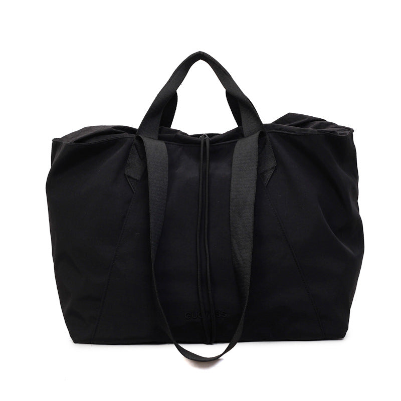 Sporty Travel Bag With Innovative Inner Pocket Bowlift