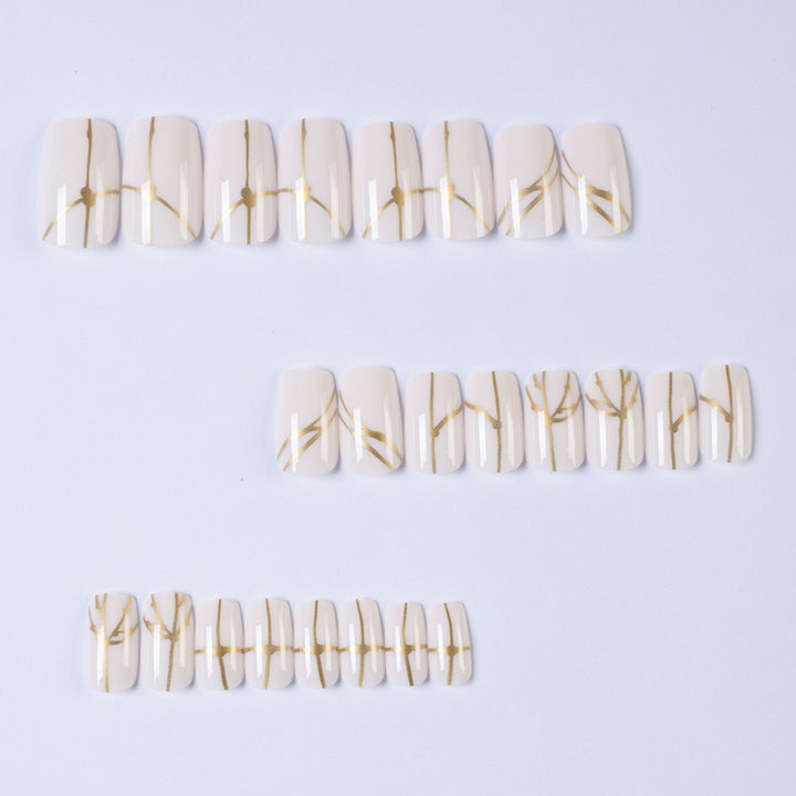 Artificial nails with elegant golden line pattern Bowlift