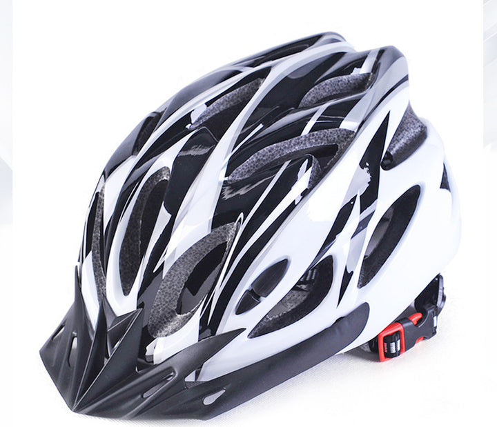 Bicycle helmet with aerodynamic design and optimal ventilation Bowlift