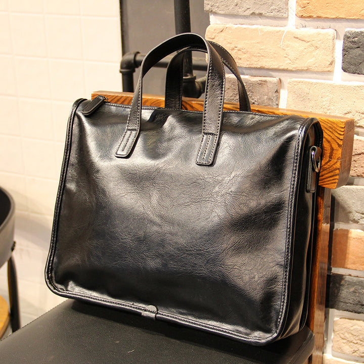 Elegant Briefcase in Minimalistic Style Bowlift