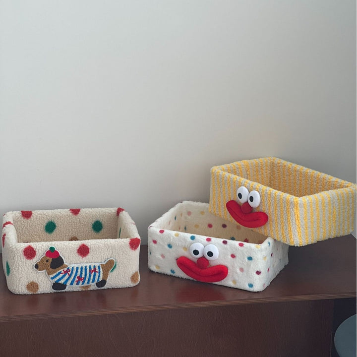 Toy storage box Bowlift