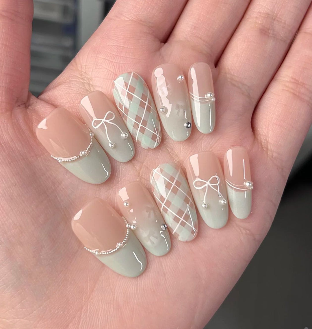 Floral Embellished Press-On Nail Set
