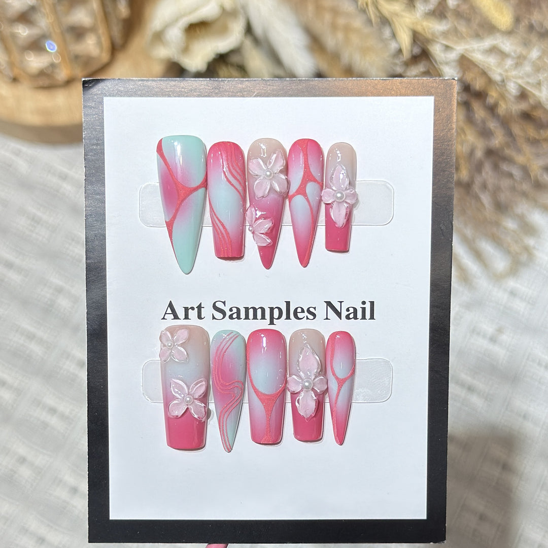Decorative Stiletto Press-On Nails with Floral Designs Bowlift