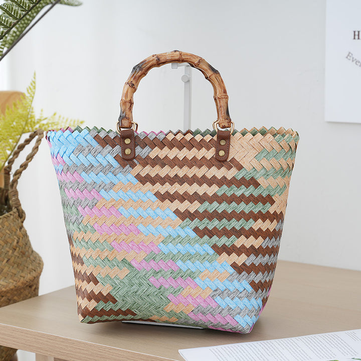 Handbag Made of Woven Bast Bowlift