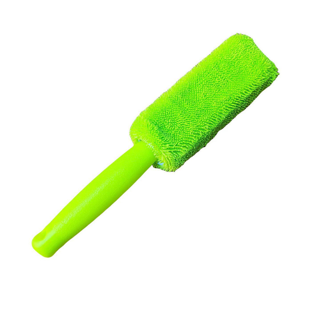 Microfiber Long-Handled Wheel And Rim Cleaning Brush With Plush Chenille Head