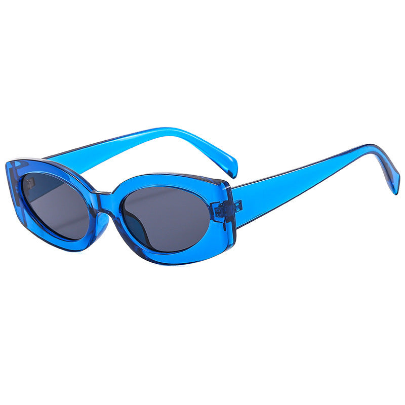 Ladies trendy sunglasses with unique, curved frame Bowlift