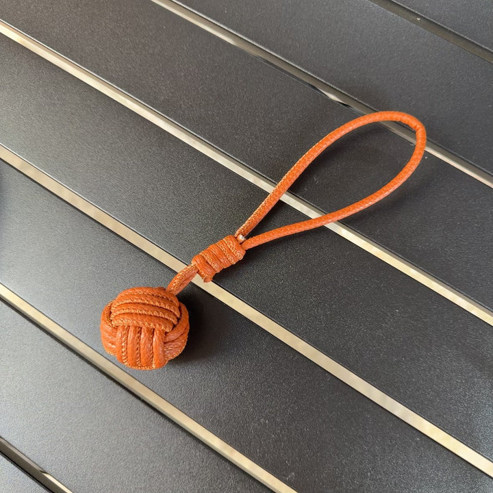 Multifunctional Knot Keychain Accessory Bowlift