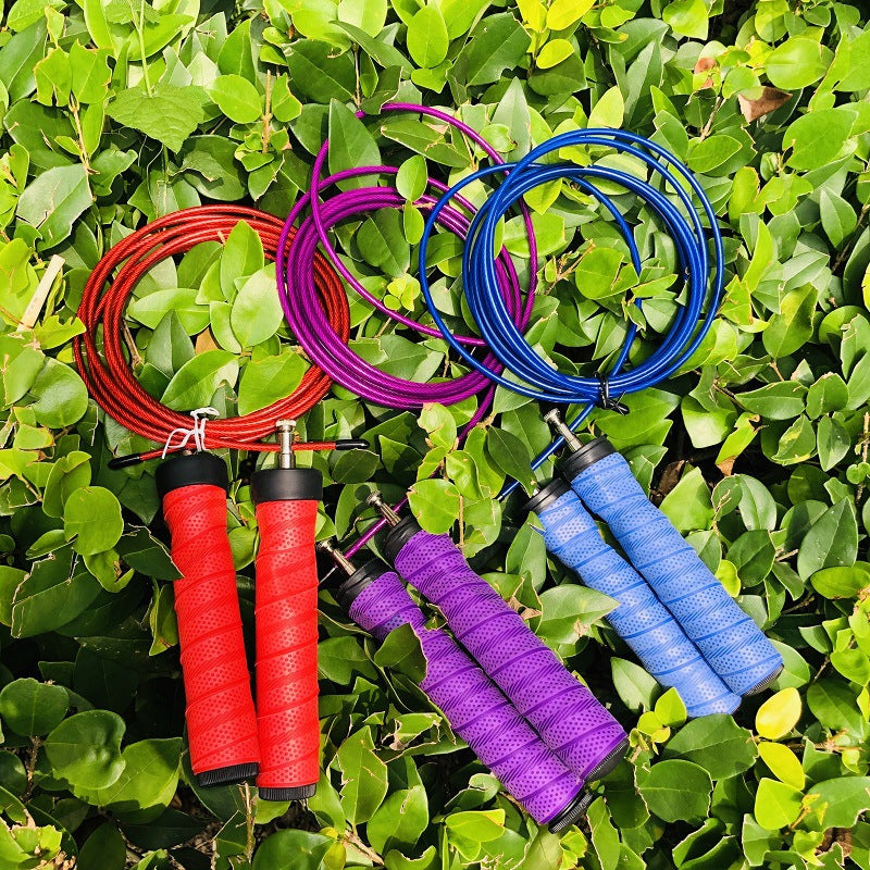 Jump rope with grippy ergonomic handles Bowlift