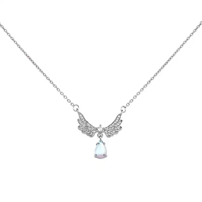 Elegant Winged Pendant Necklace Bowlift