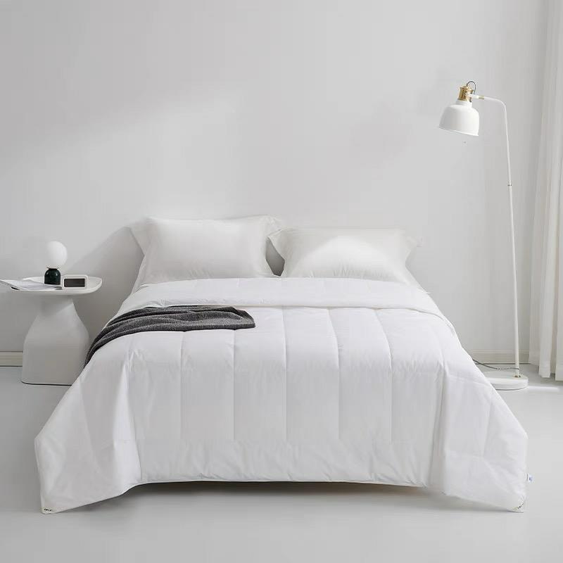 Luxurious All-Season Comforter Set Bowlift