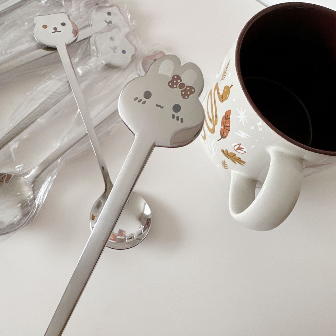 Playful teaspoons with animal motifs Bowlift