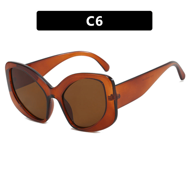Women's oversized sunglasses in a modern design Bowlift