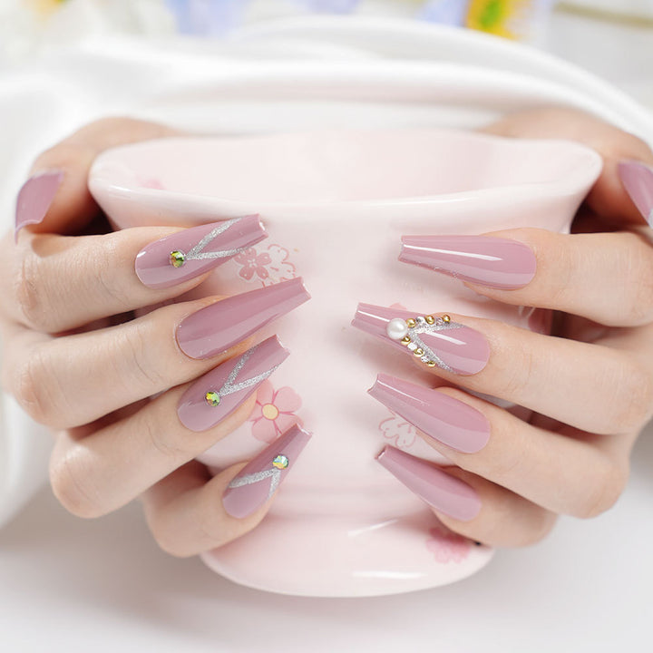 Glamorous Stiletto Nail Tips Bowlift