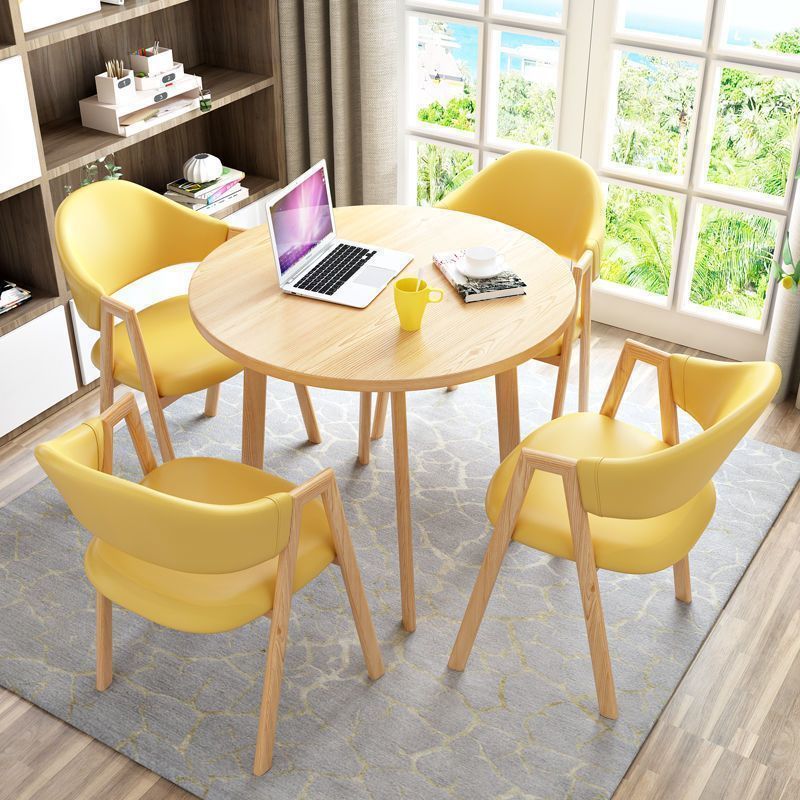 Dining chair with ergonomic upholstery and modern design Bowlift
