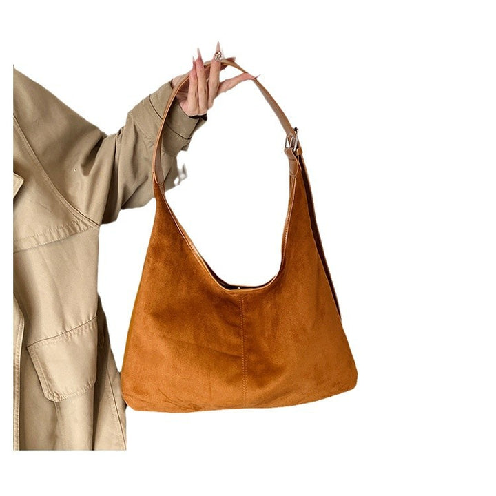 Elegant and Versatile Shoulder Bag Bowlift