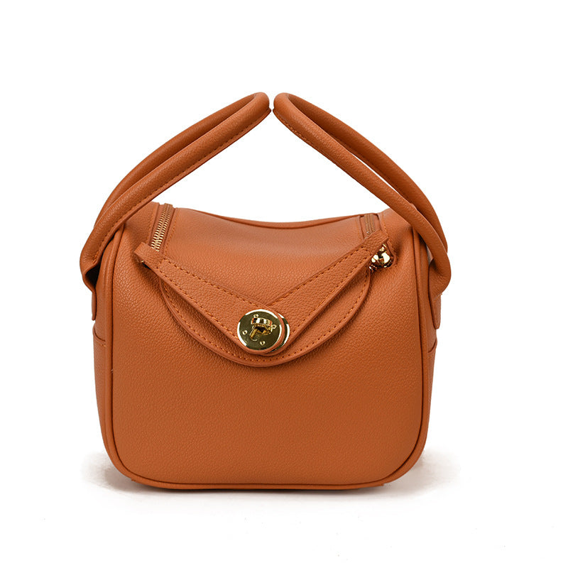 Chic Textured Handbag Bowlift
