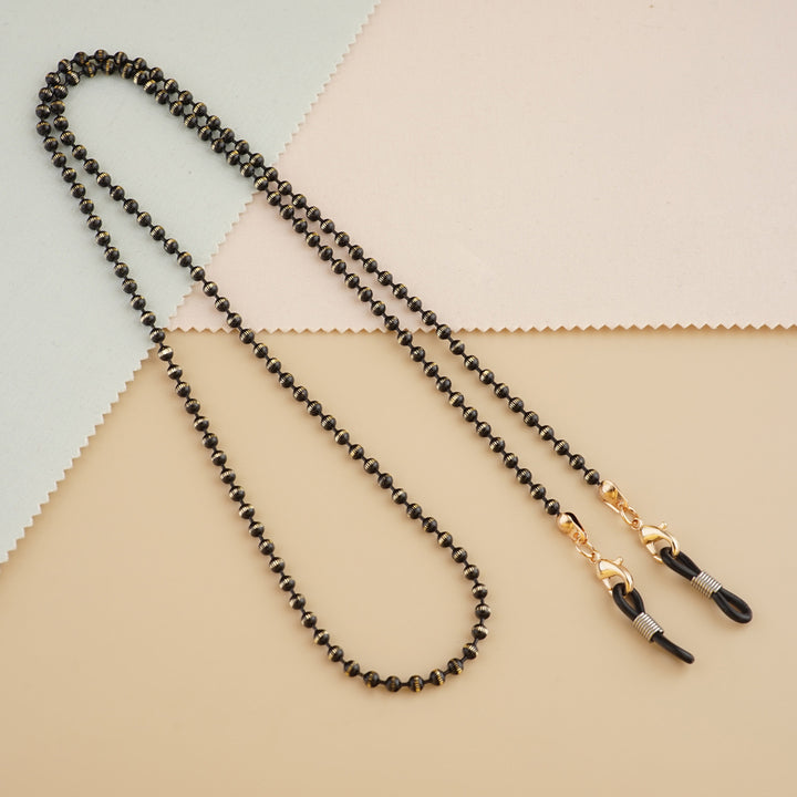 Stylish Beaded Eyewear Chain Bowlift