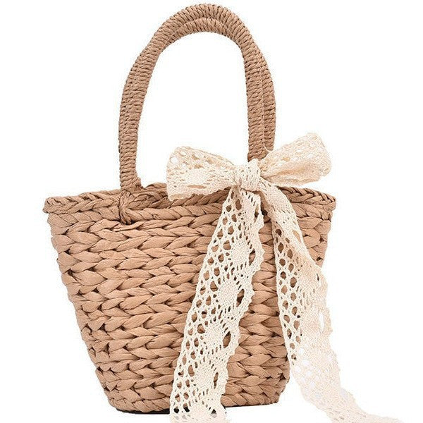 Handwoven basket bag with lace accent Bowlift