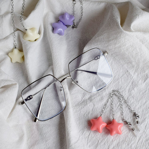 Star-Designed Eyewear Chain Bowlift
