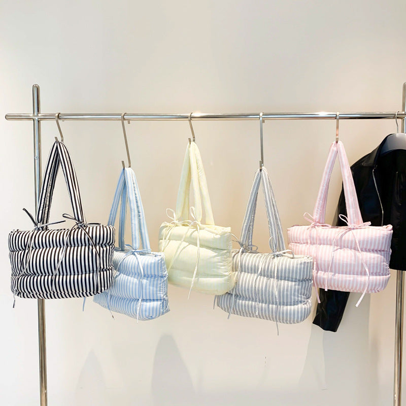 Fashionable quilted tote bag Bowlift