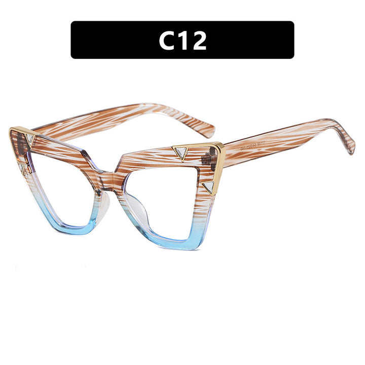 Women's Cat-Eye Sunglasses with Luxurious Design and Protective UV Filter Bowlift