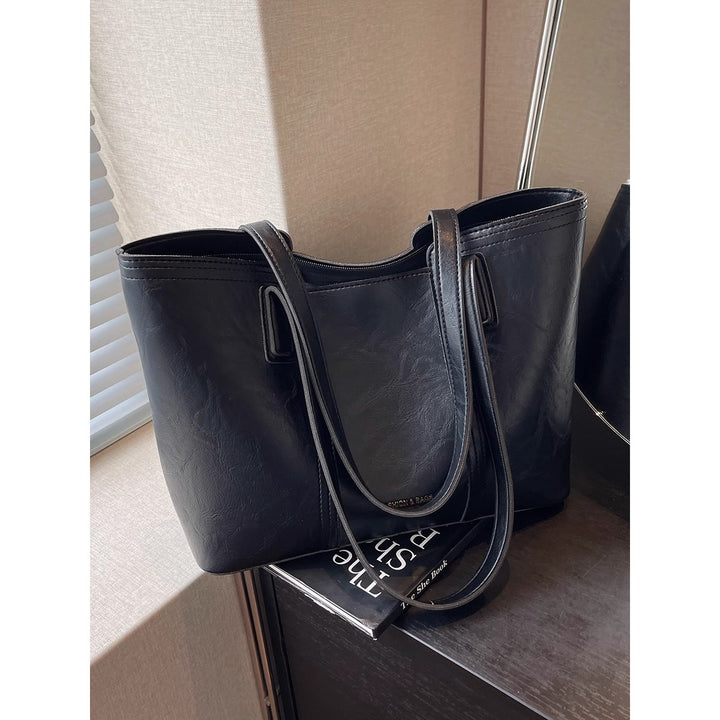 Sleek Business Tote Bag Bowlift