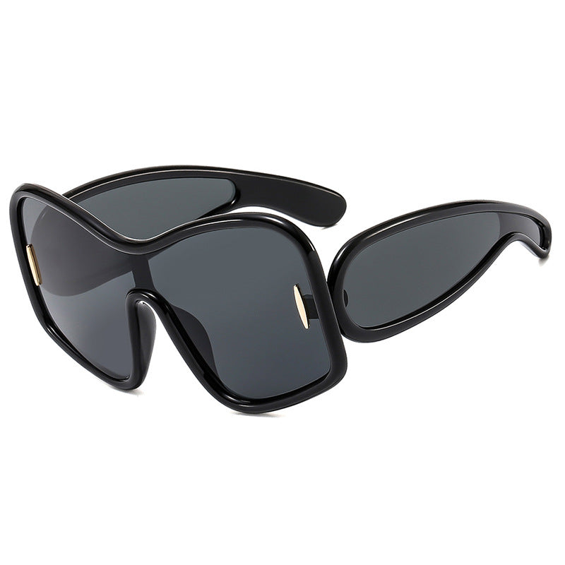 Women’s futuristic sunglasses with extra wide design and protective UV filter Bowlift