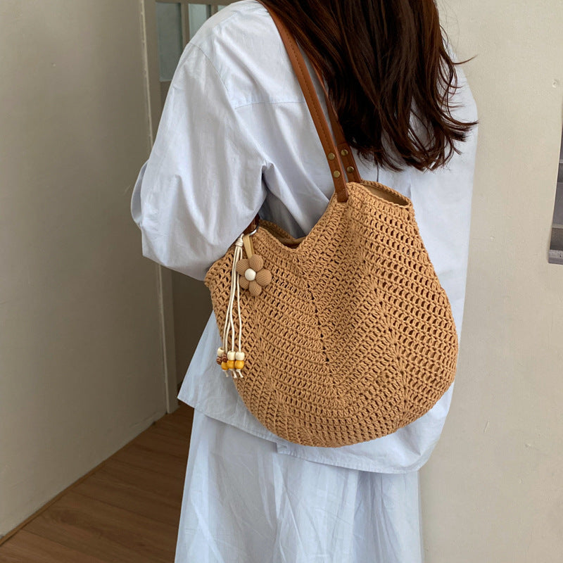 Handmade straw bag Bowlift
