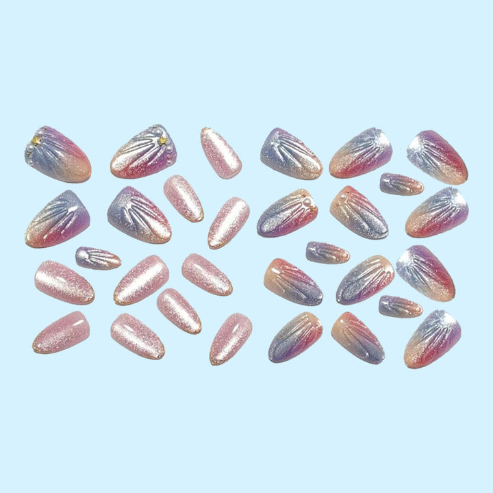 Artificial nails with glitter accents and elegant decorations Bowlift