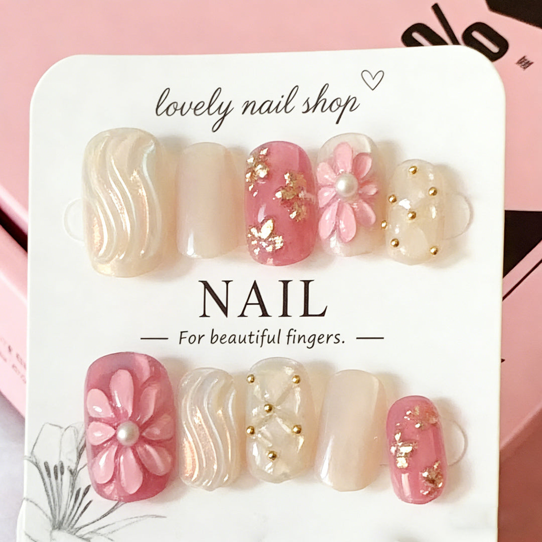 Floral Accent Artistic Press-On Nail Set Bowlift