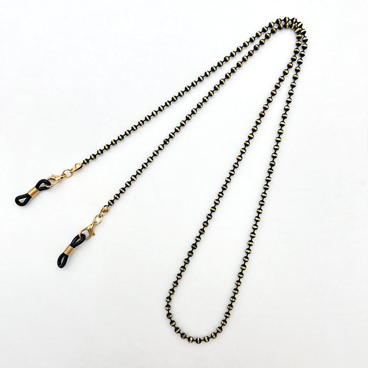 Eyewear Chain with Elegant Detailing Bowlift