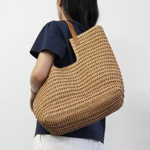 Summery Tote Bag Made of Woven Material Bowlift